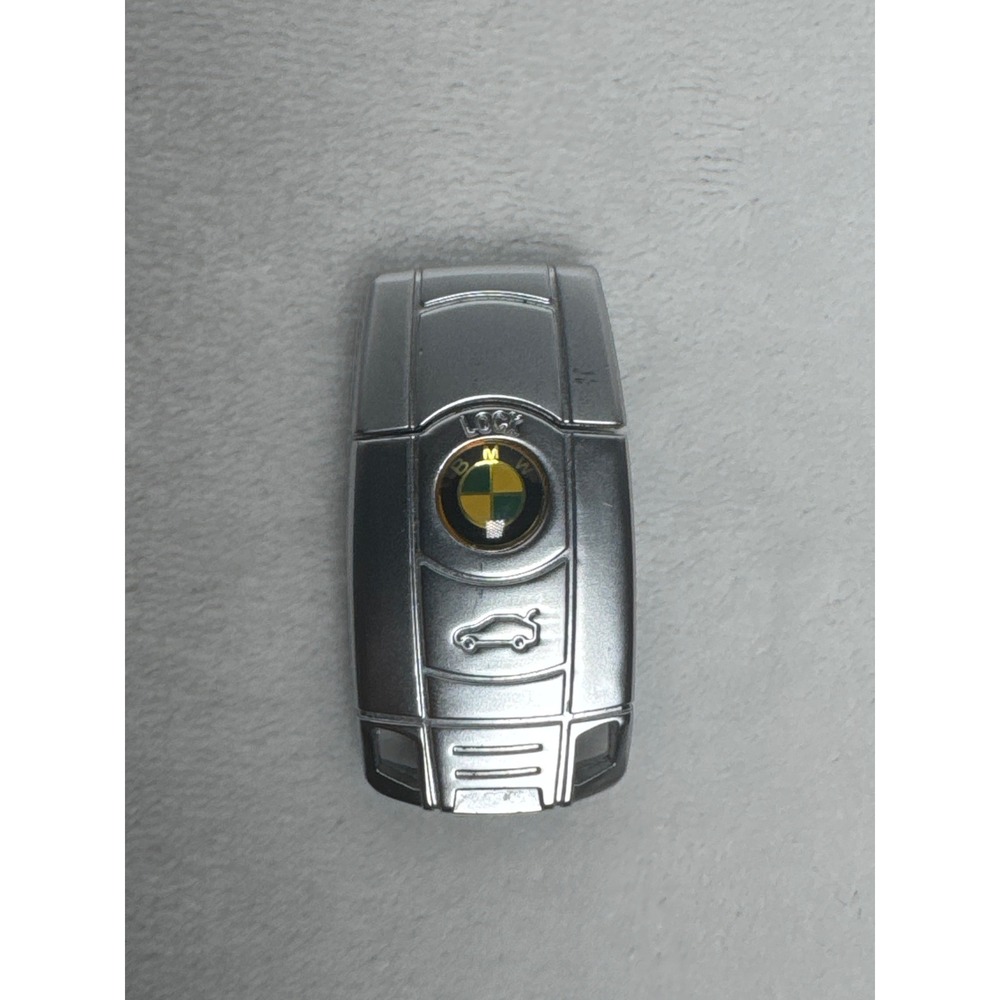 BMW USB Flash Drive Unisex OS Silver Excellent 2011 Vintage 2GB Key Fob Design